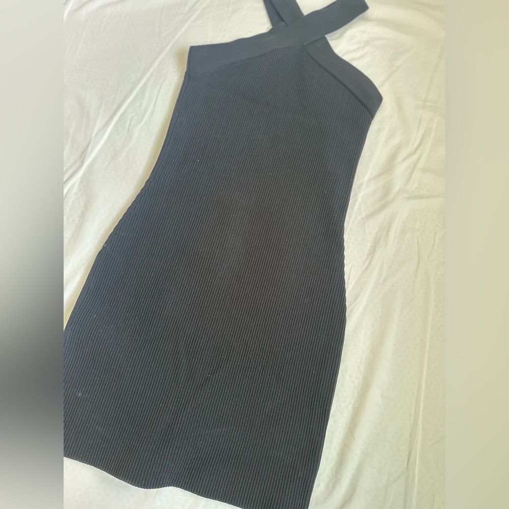 Aritzia Babaton Sculpt Knit Criss Cross Dress - Picture 9 of 9